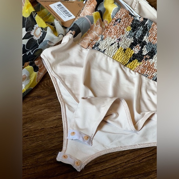 NWT Seven Wonders Floral Off Shoulder Body Suit - Picture 4 of 9